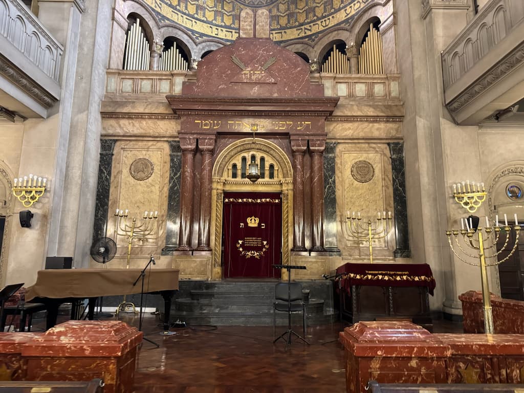 The stunning interior of Recoleta's historic synagogue