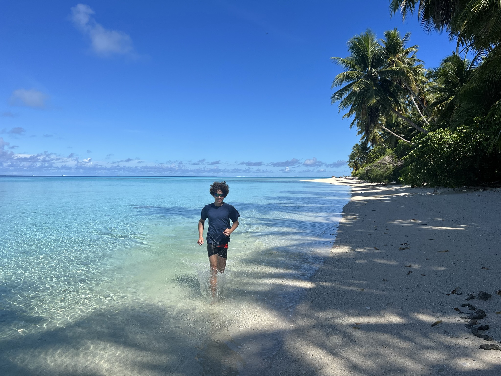 Ahnd Atoll pristine waters and beach